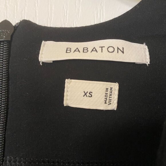 Babaton Black V-Neck Bodysuit with Mid Length Sleeves and Back Zipper XS - Picture 3 of 9